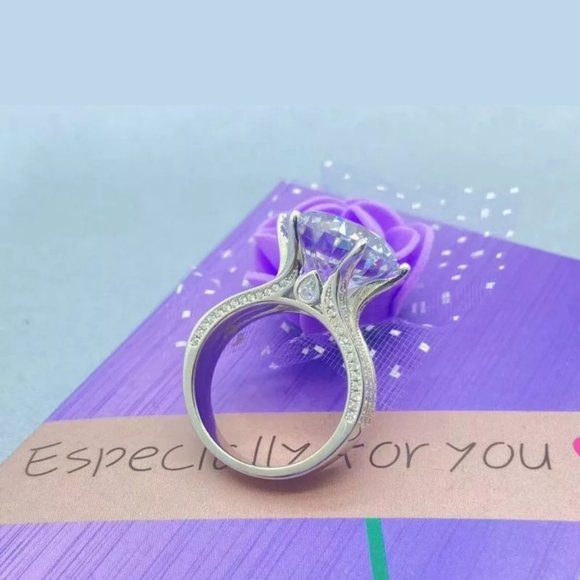 Certified 10ct. t.w. Diamond Brilliant Cut Six Prongs Engagement Ring - Picture 5 of 16